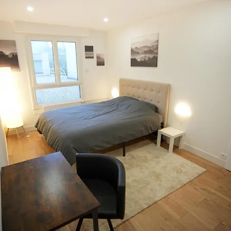 Keyless Moderne Et Spacieux 90 M2 Parking Apartment